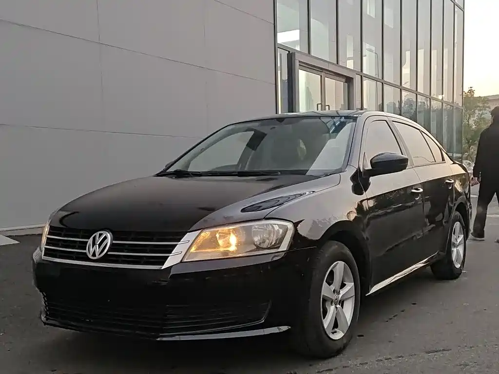 Volkswagen Lavida 2013