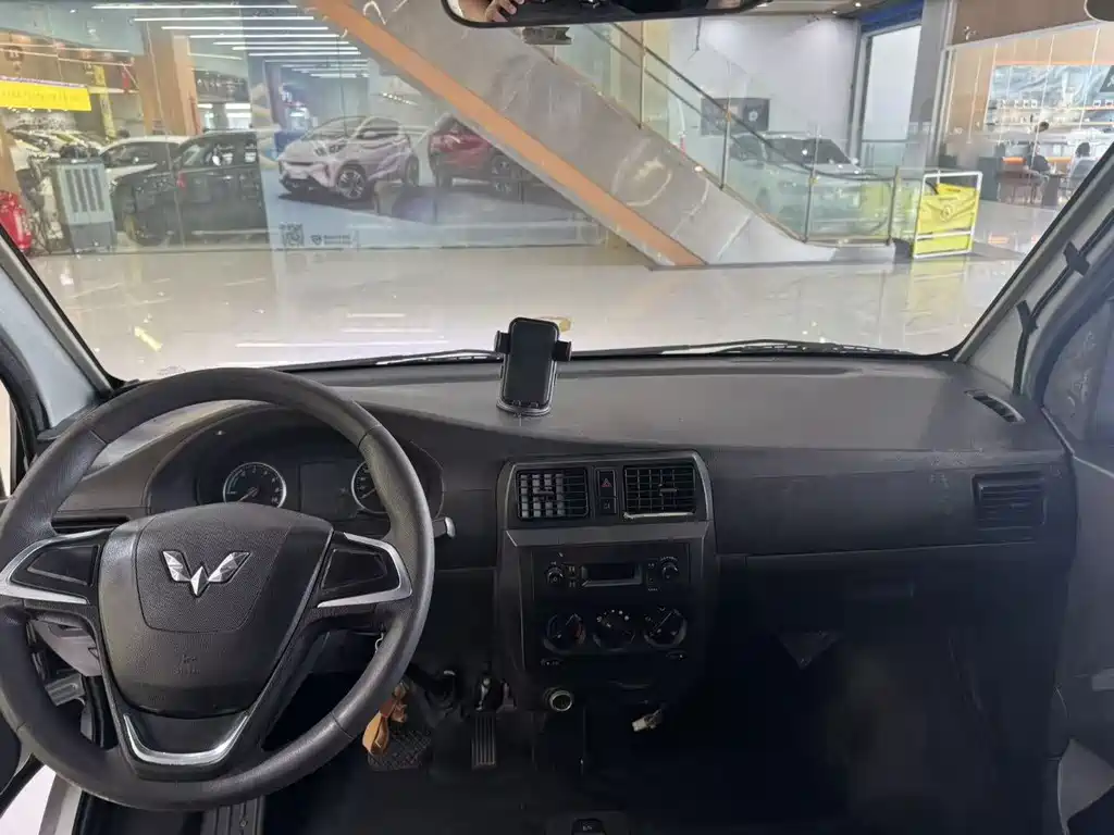 Wuling Rongguang EV — миниатюра 4