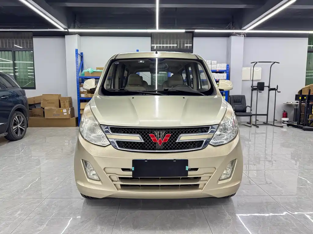 Wuling Rongguang V — миниатюра 2