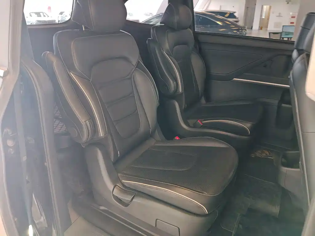 Hyundai Custo — миниатюра 32