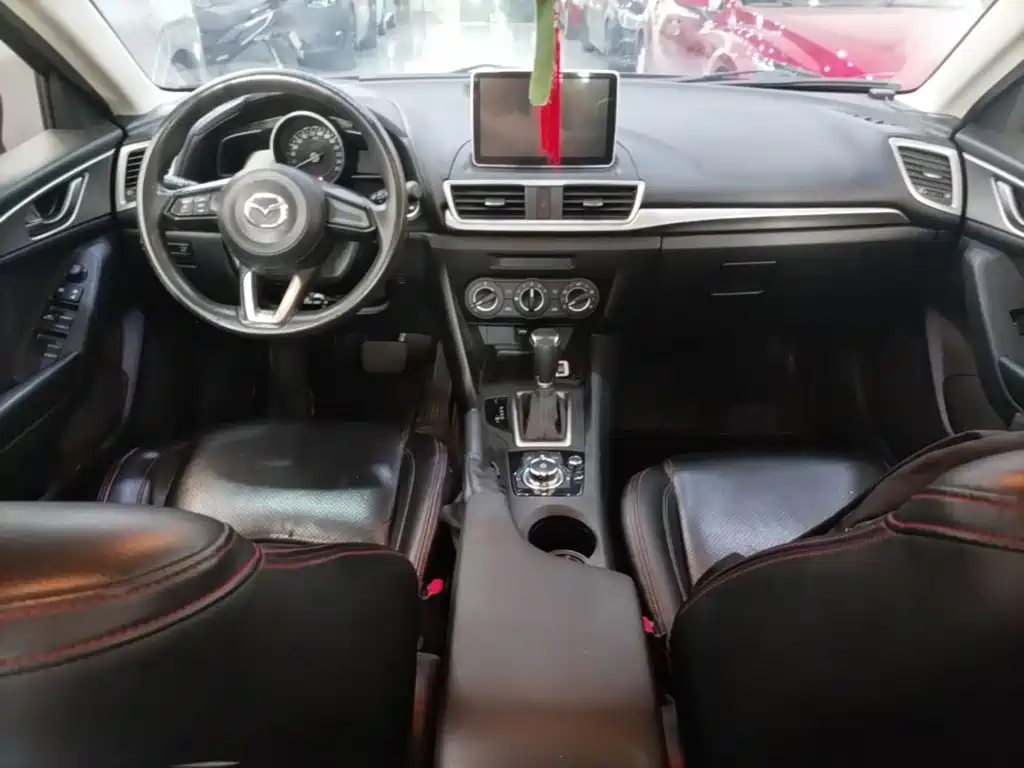 Mazda 3 Axela — миниатюра 10