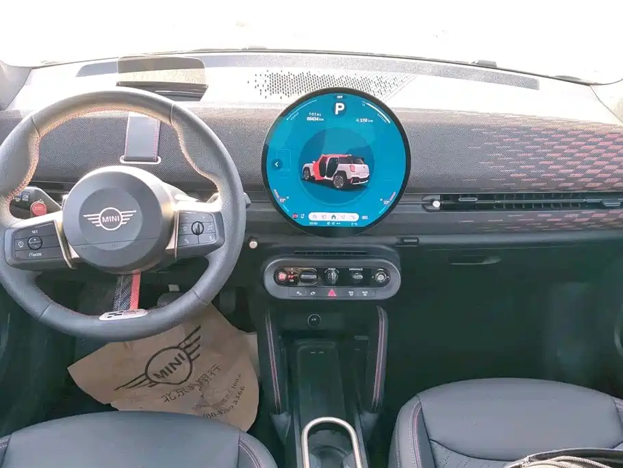 MINI ELECTRIC  JCW ACEMAN