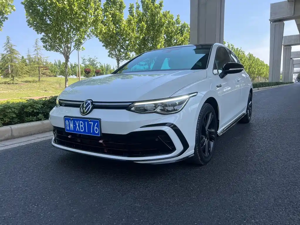 Volkswagen Golf 2022