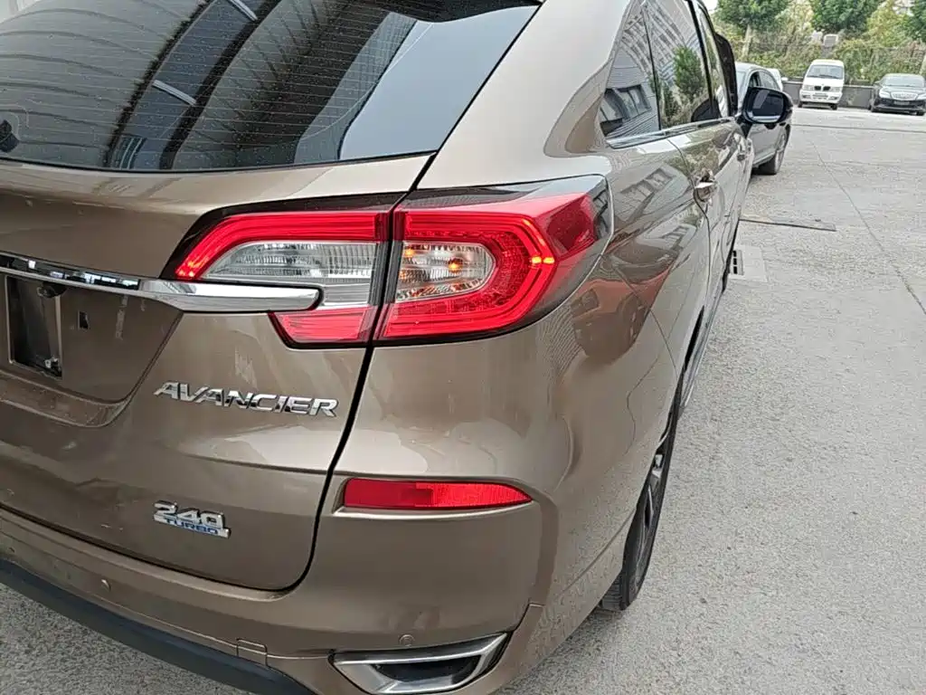 Honda Avancier — миниатюра 8