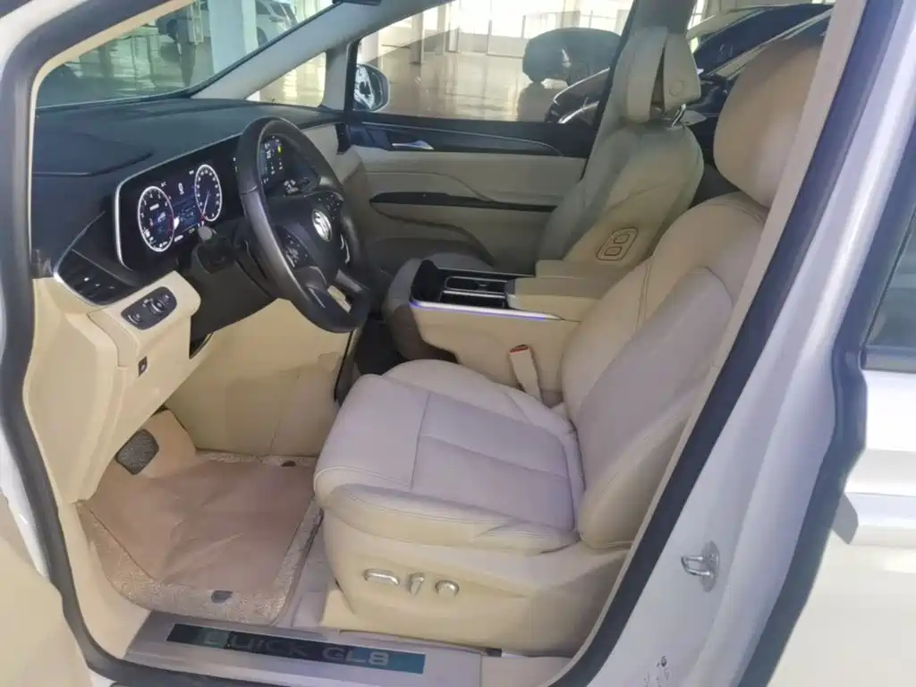 Buick GL8 — миниатюра 15