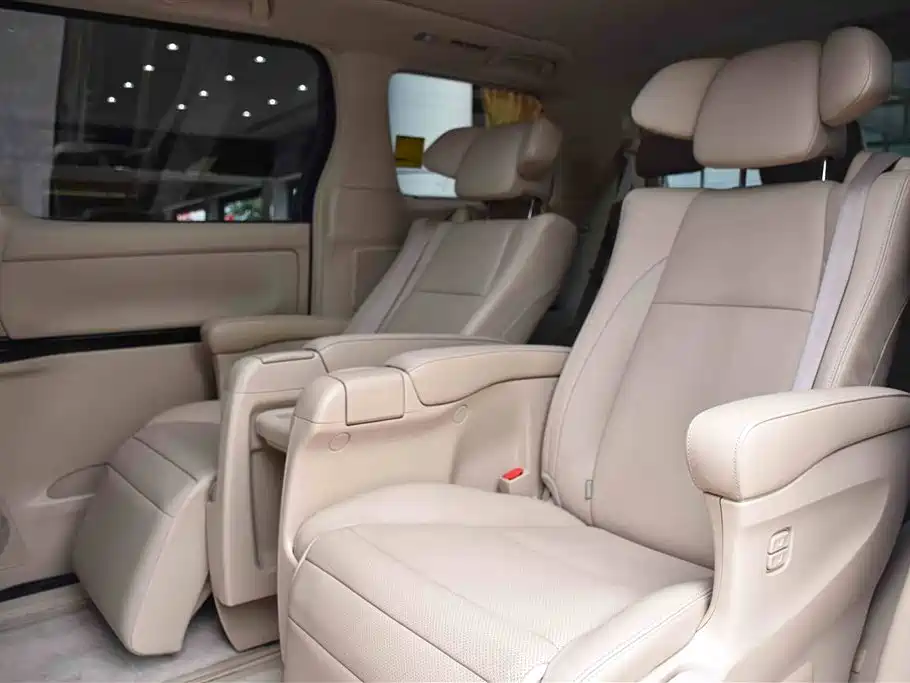 Toyota Alphard 2012 3.5L Luxury