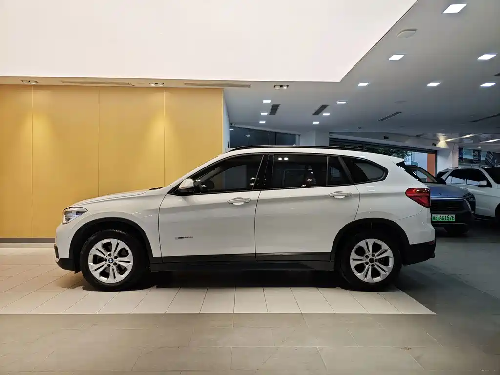 BMW X1 — миниатюра 6