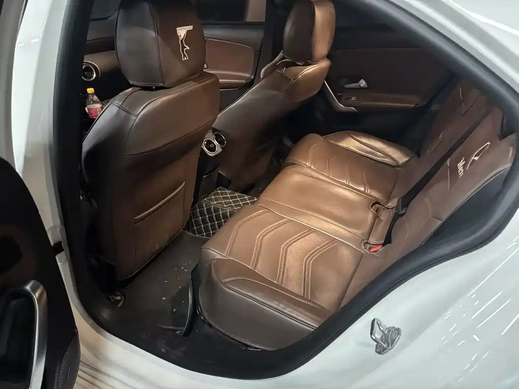 Mercedes-Benz A-Class — миниатюра 6