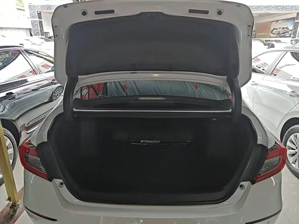 Honda Accord — миниатюра 19