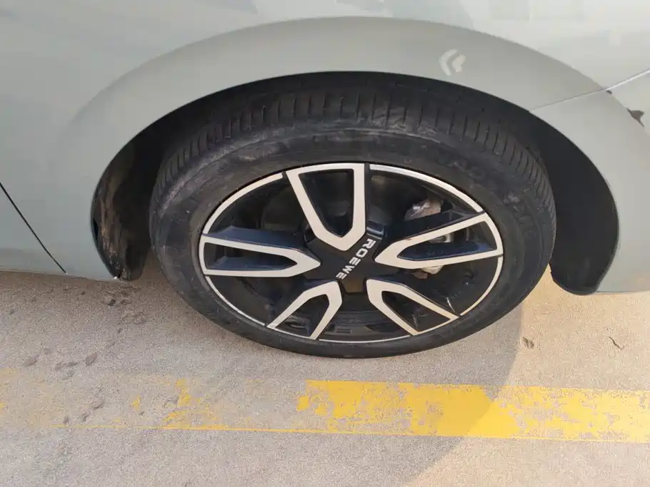 Roewe D6 — миниатюра 6