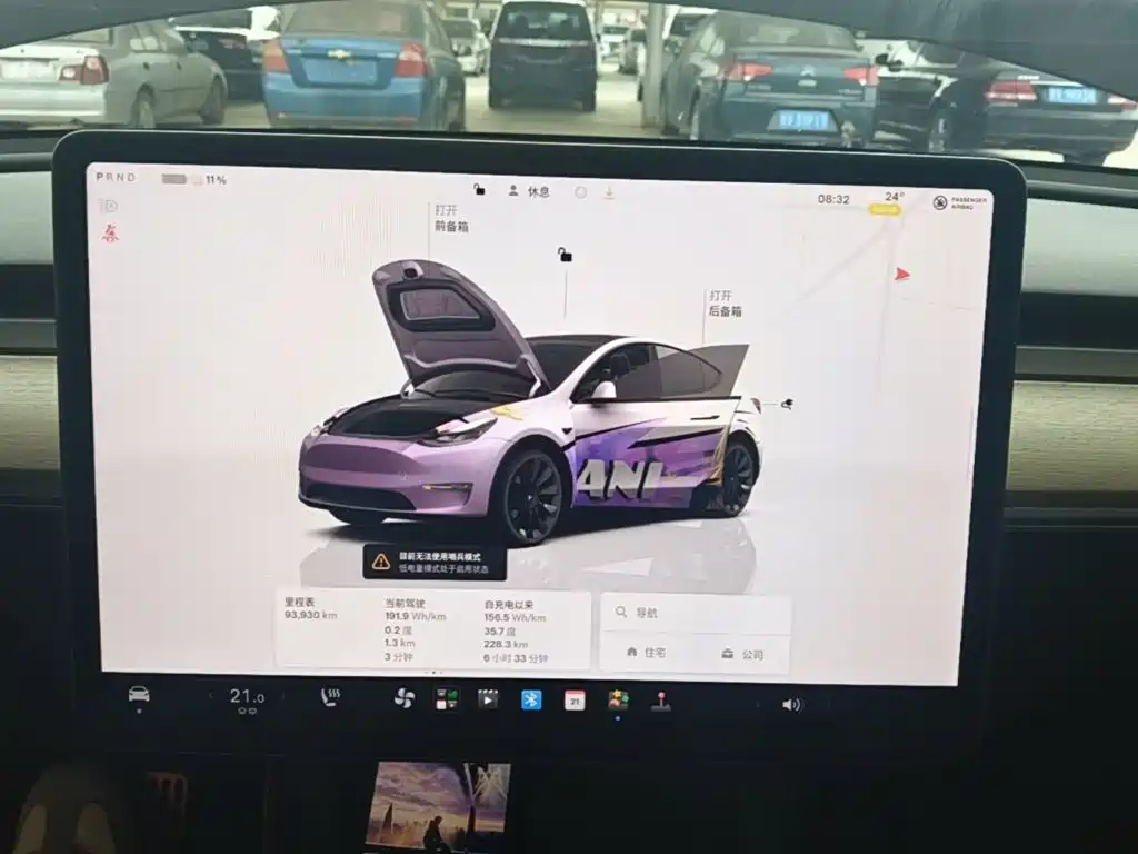 Tesla Model Y — миниатюра 13