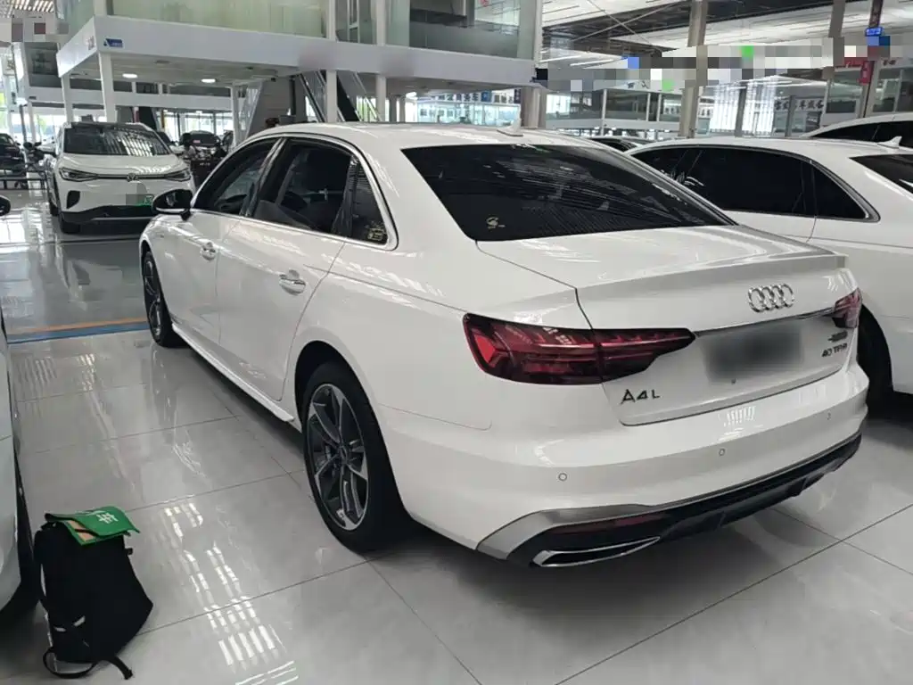 Audi A4L — миниатюра 5