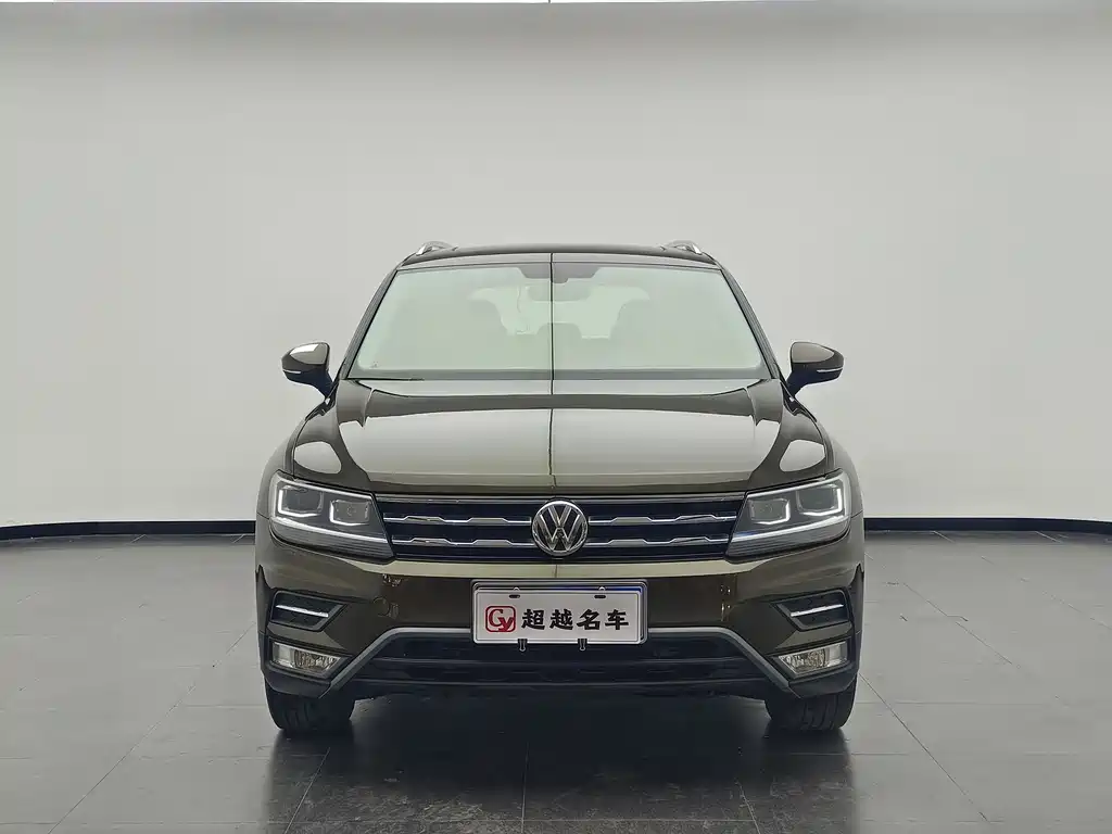 Volkswagen Tiguan L L 2018 330TSI AT Luxury