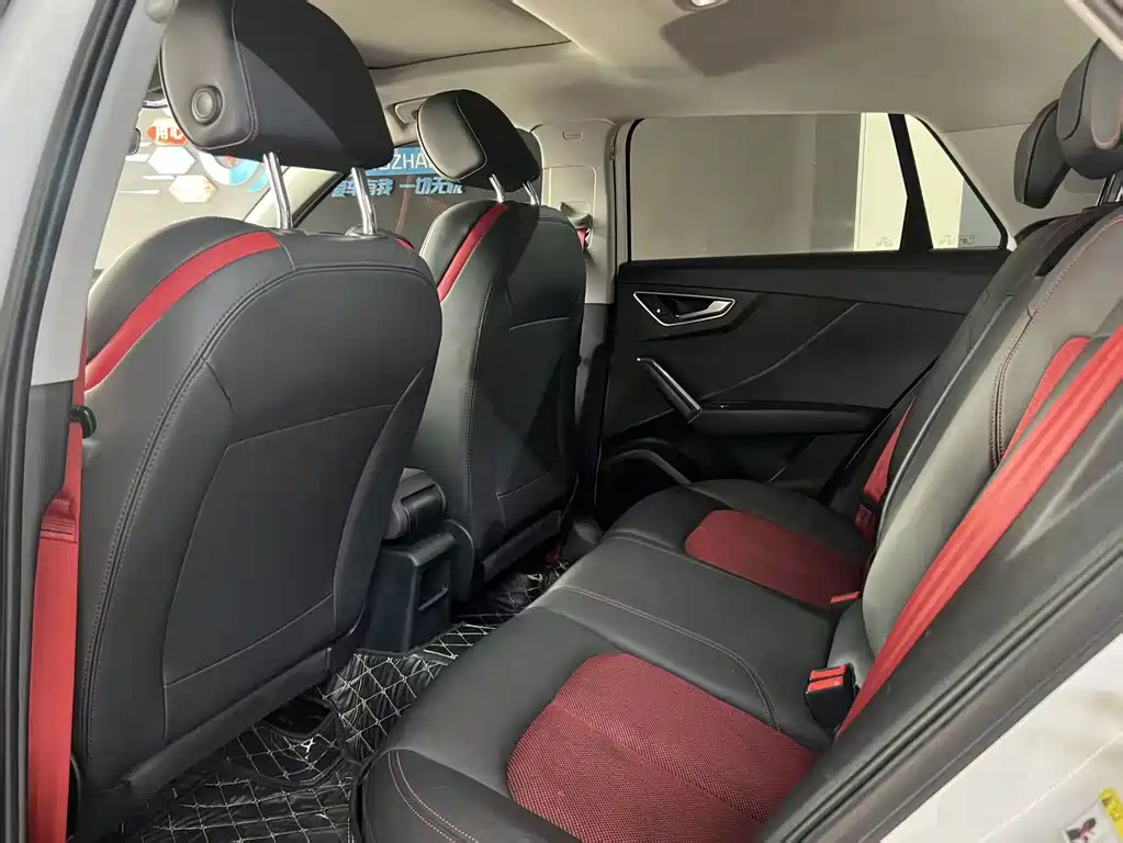 Audi Q2L — миниатюра 5