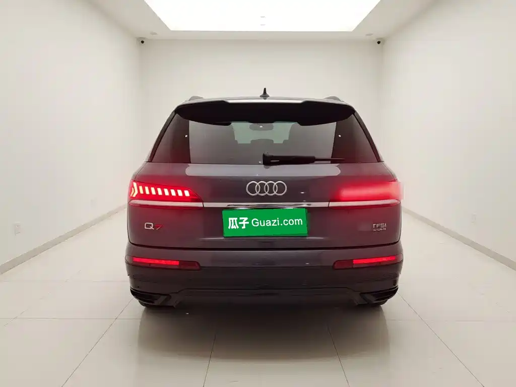 Audi Q7 — миниатюра 5