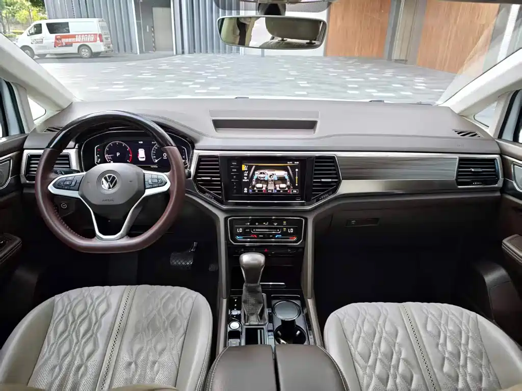 Volkswagen Viloran — миниатюра 6