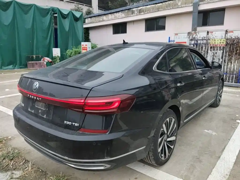 Volkswagen Passat — миниатюра 7