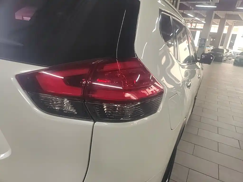 Nissan X-Trail — миниатюра 24