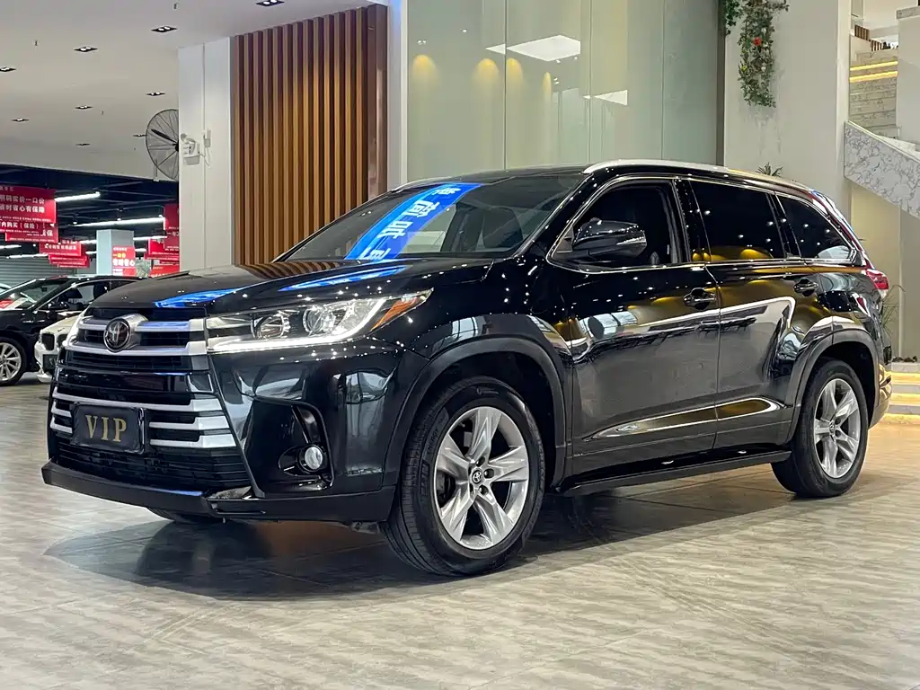 TOYOTA HIGHLANDER