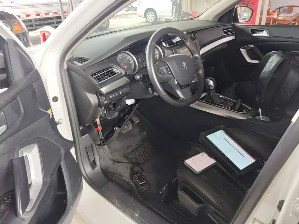 Peugeot 408 — миниатюра 16