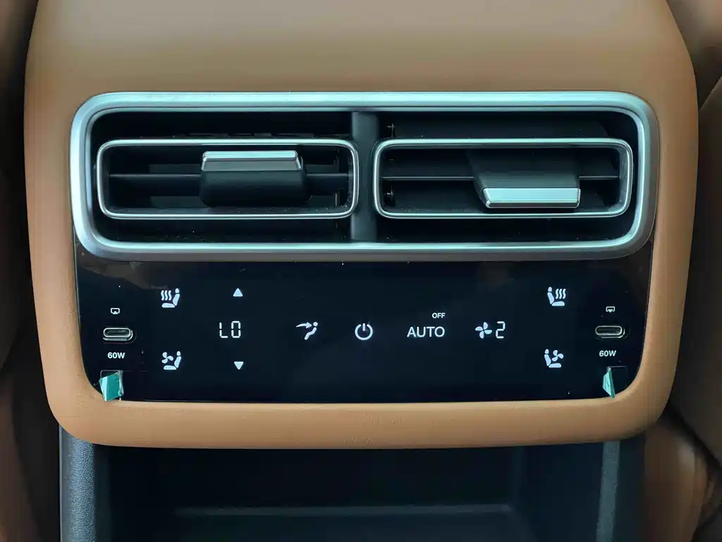 Li Auto Li L7 — миниатюра 10