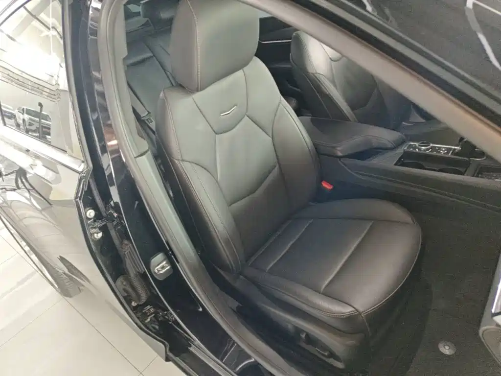 Cadillac CT5 — миниатюра 25