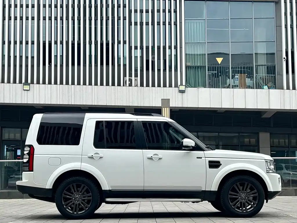 Land Rover Discovery 2016 3.0 SC HSE