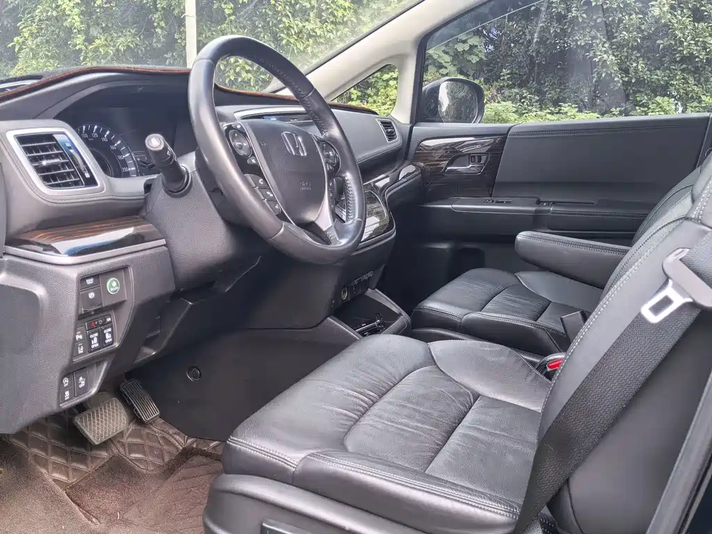 Honda Odyssey — миниатюра 4