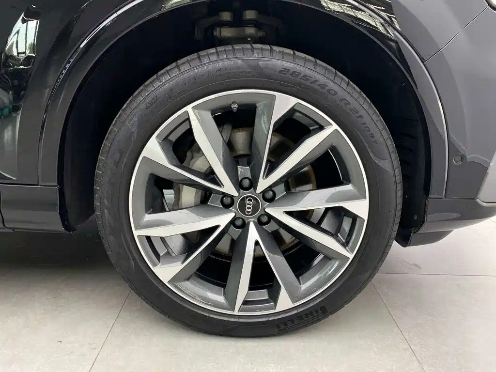 Audi Q7 — миниатюра 7