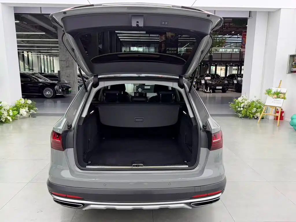 Audi A4 (Import) — миниатюра 9
