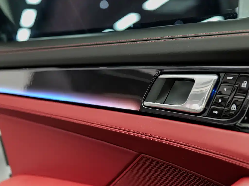 Porsche Panamera — миниатюра 14