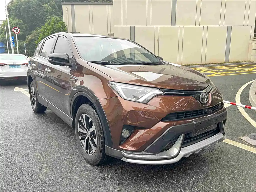 TOYOTA RAV4 RONGFANG