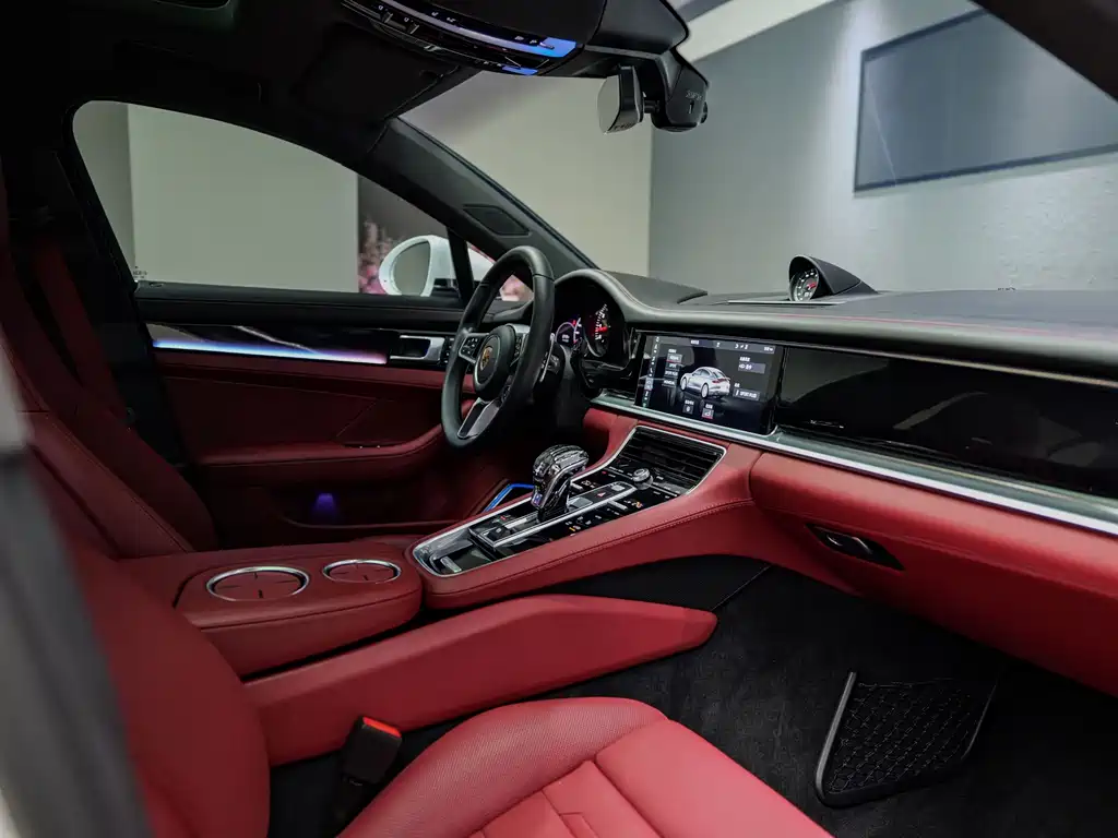Porsche Panamera — миниатюра 7