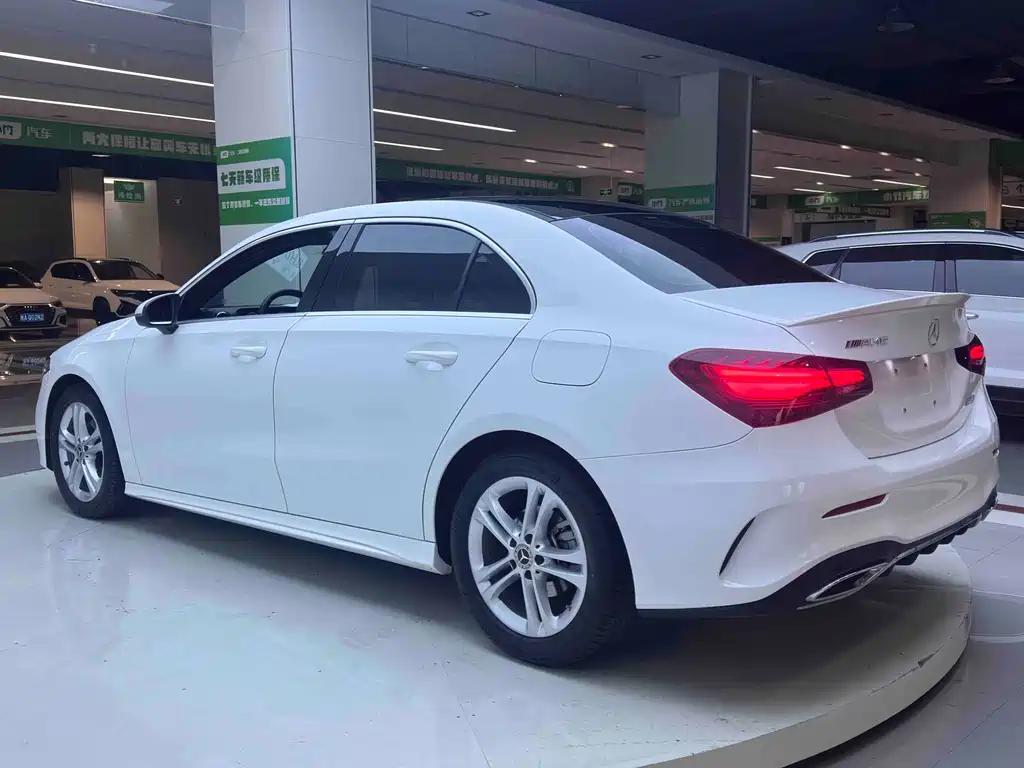 MERCEDES-BENZ A CLASS