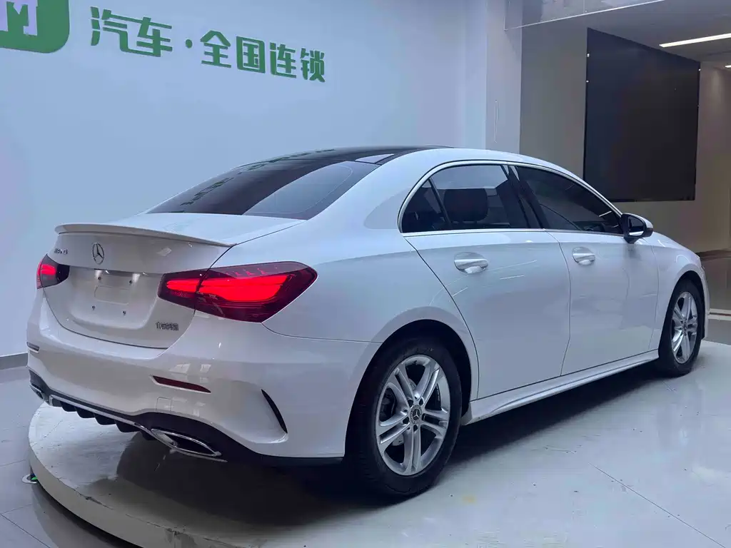 MERCEDES-BENZ A CLASS