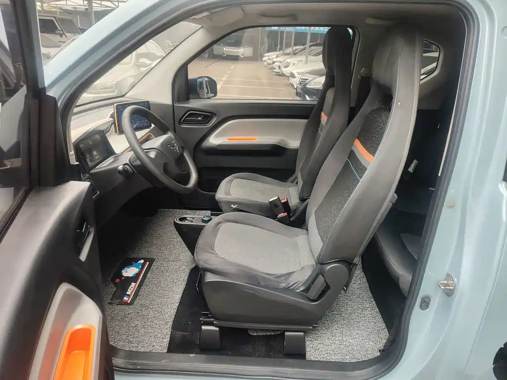 Wuling MINIEV — миниатюра 4