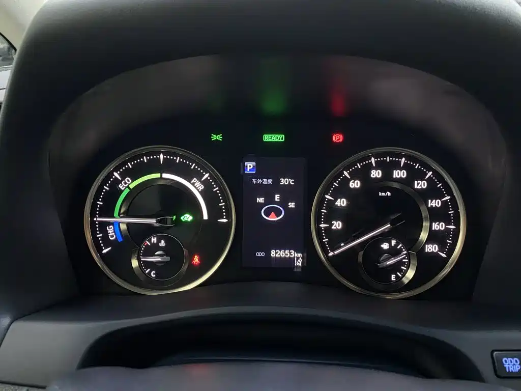Toyota Vellfire — миниатюра 16