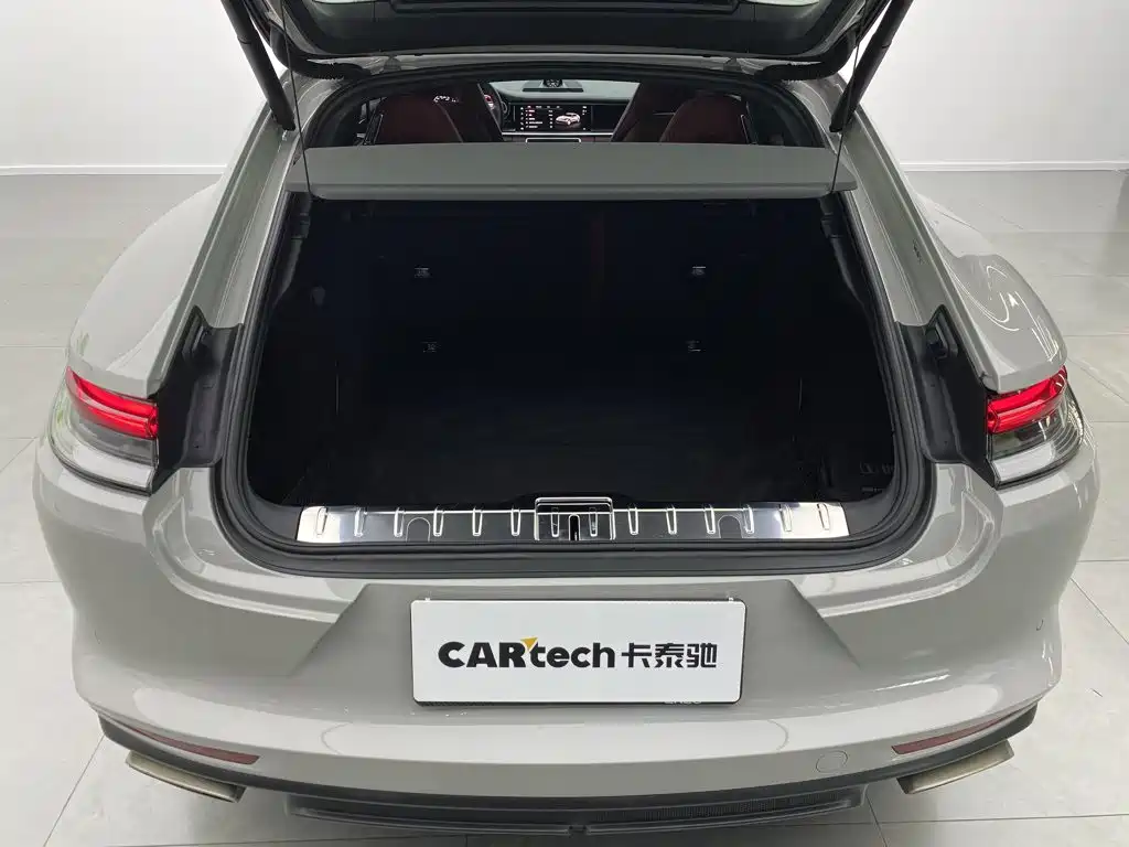 Porsche Panamera — миниатюра 3