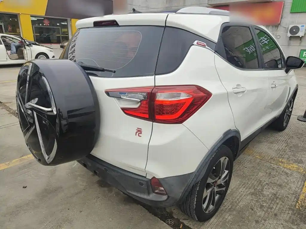 BYD Yuan — миниатюра 7