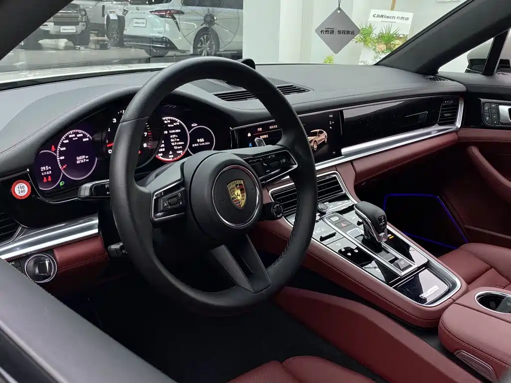 Porsche Panamera — миниатюра 29
