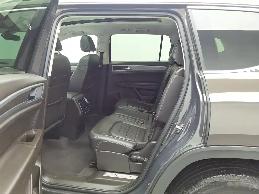 Volkswagen Teramont — миниатюра 15