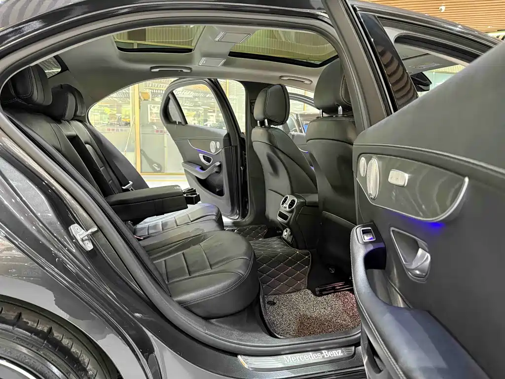 MERCEDES-BENZ C CLASS