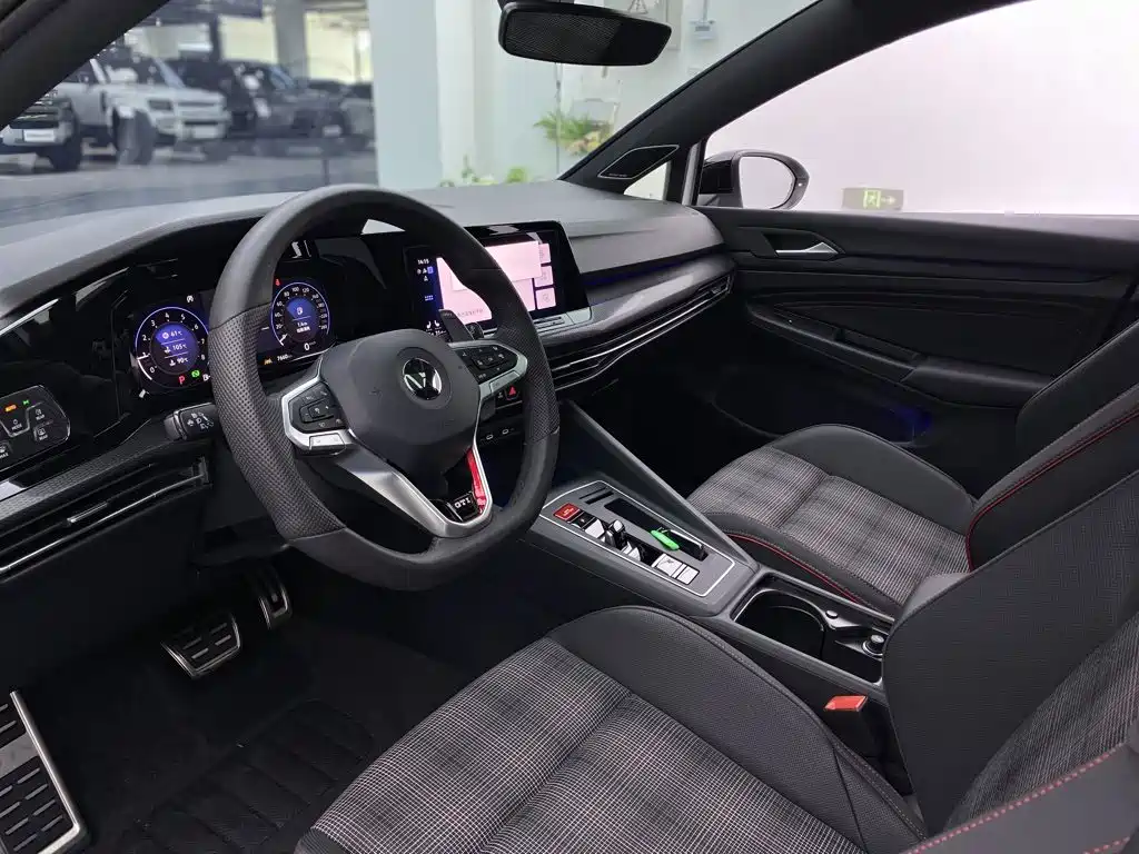 Volkswagen Golf GTI — миниатюра 18