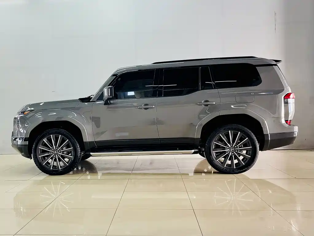 Lexus GX — миниатюра 5