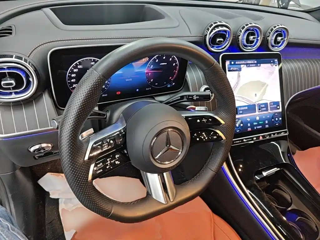 Mercedes-Benz GLC — миниатюра 10