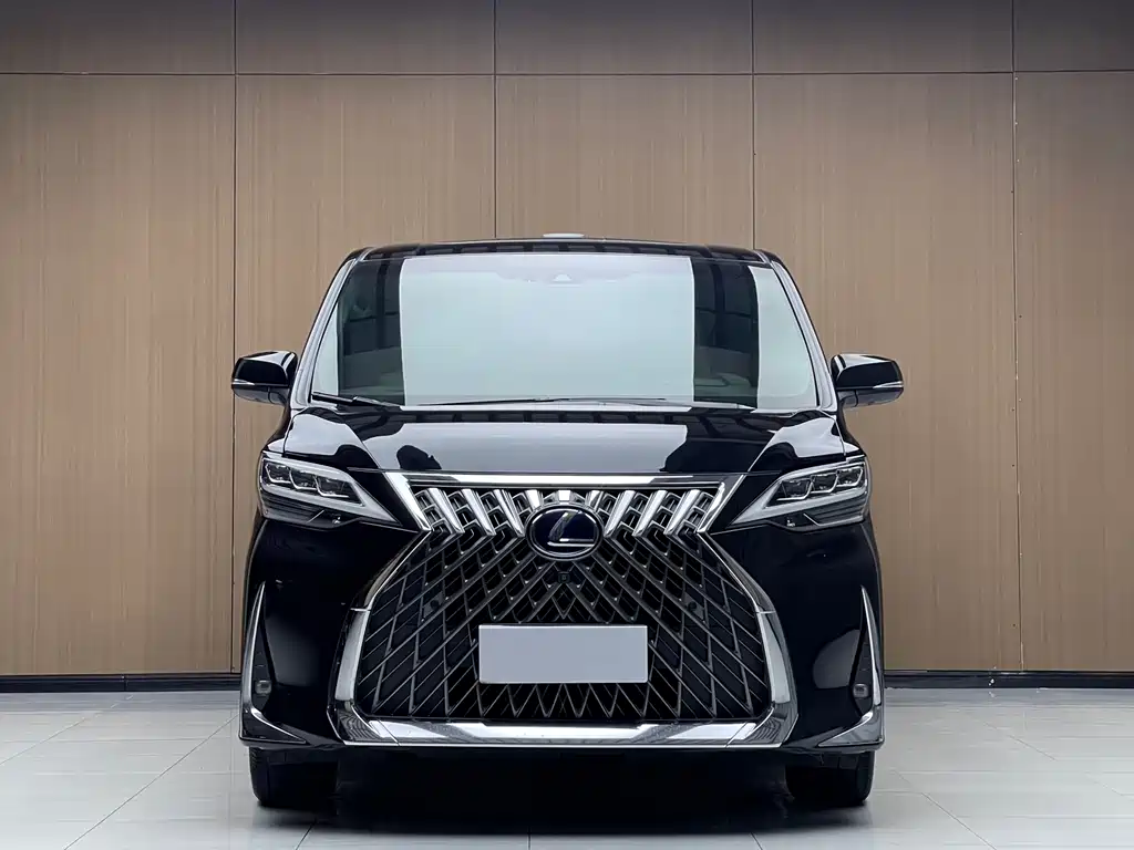 Lexus LM 2020 300h мест