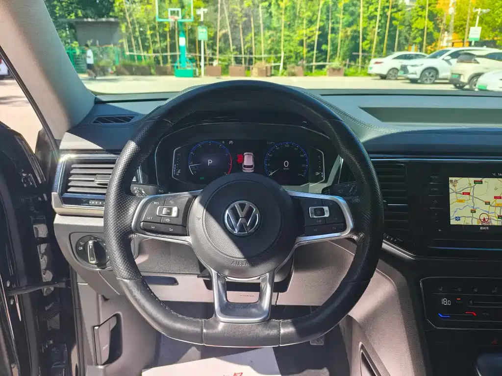 Volkswagen Teramont — миниатюра 10