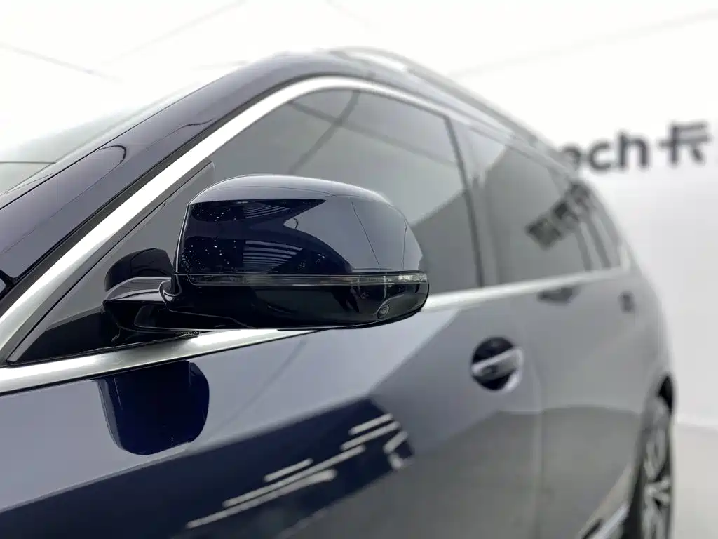 BMW X7 — миниатюра 13
