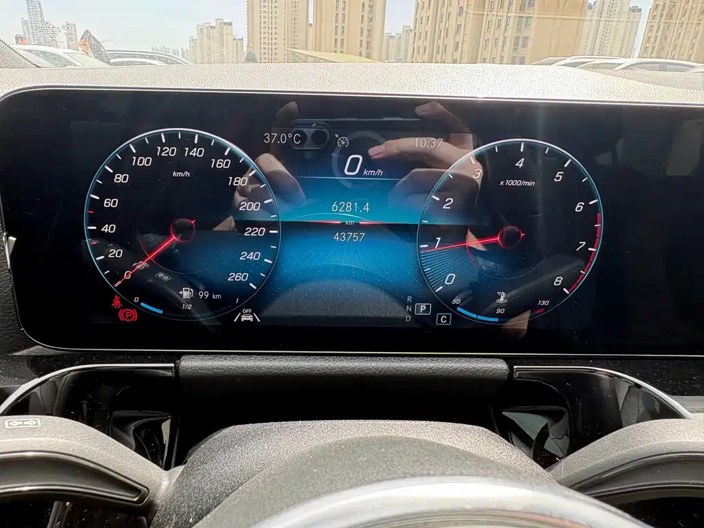 Mercedes-Benz GLA — миниатюра 10