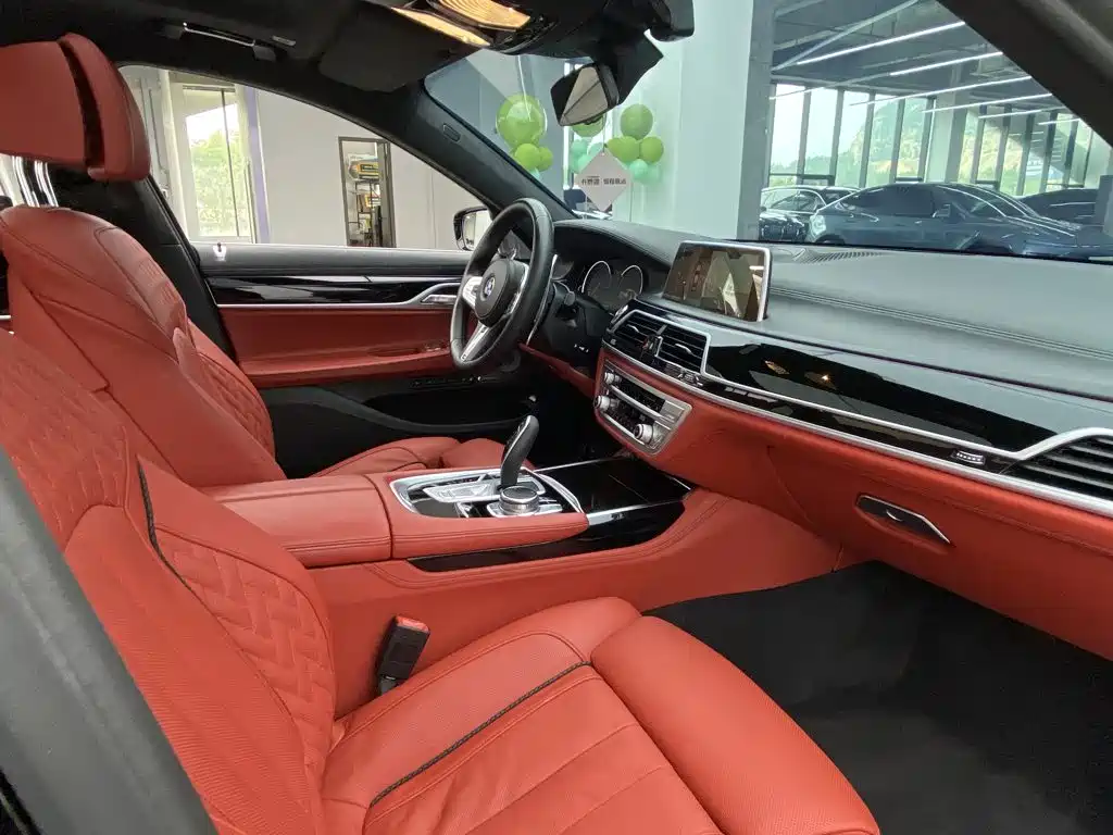 BMW 7 Series — миниатюра 20